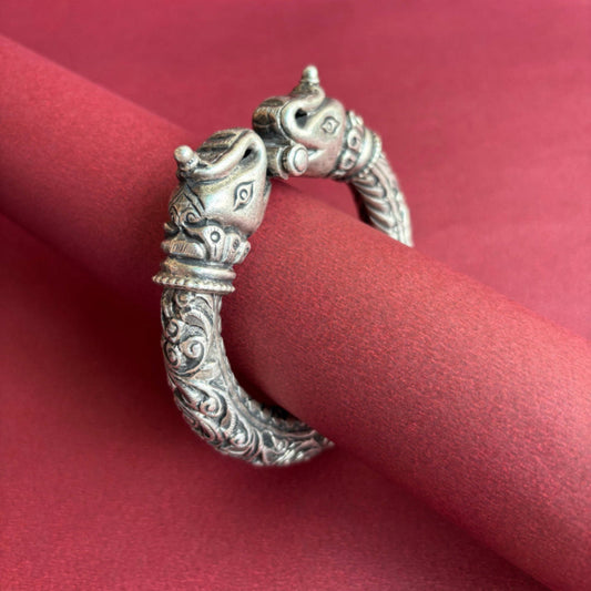 Kada with elephant heads in chitai work