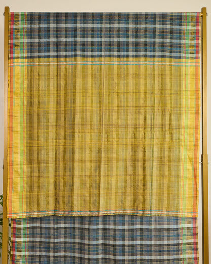 Blouse material of Bhujodi silk saree on display