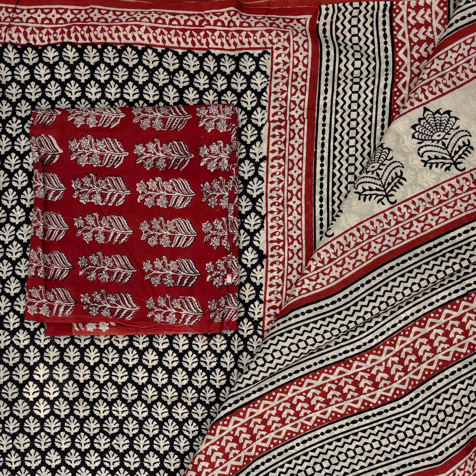 Black_Maroon_Cotton_Block_Printed_Saree_Blouse Pallu