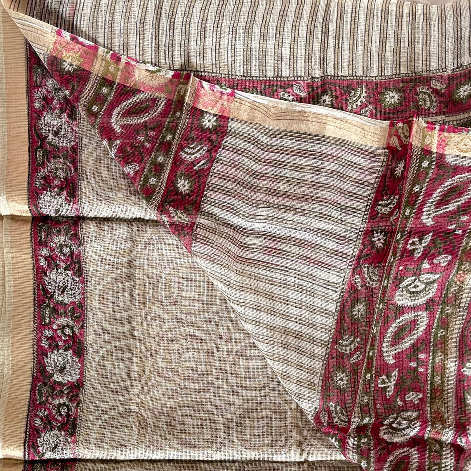 pallu and blouse material of the saree