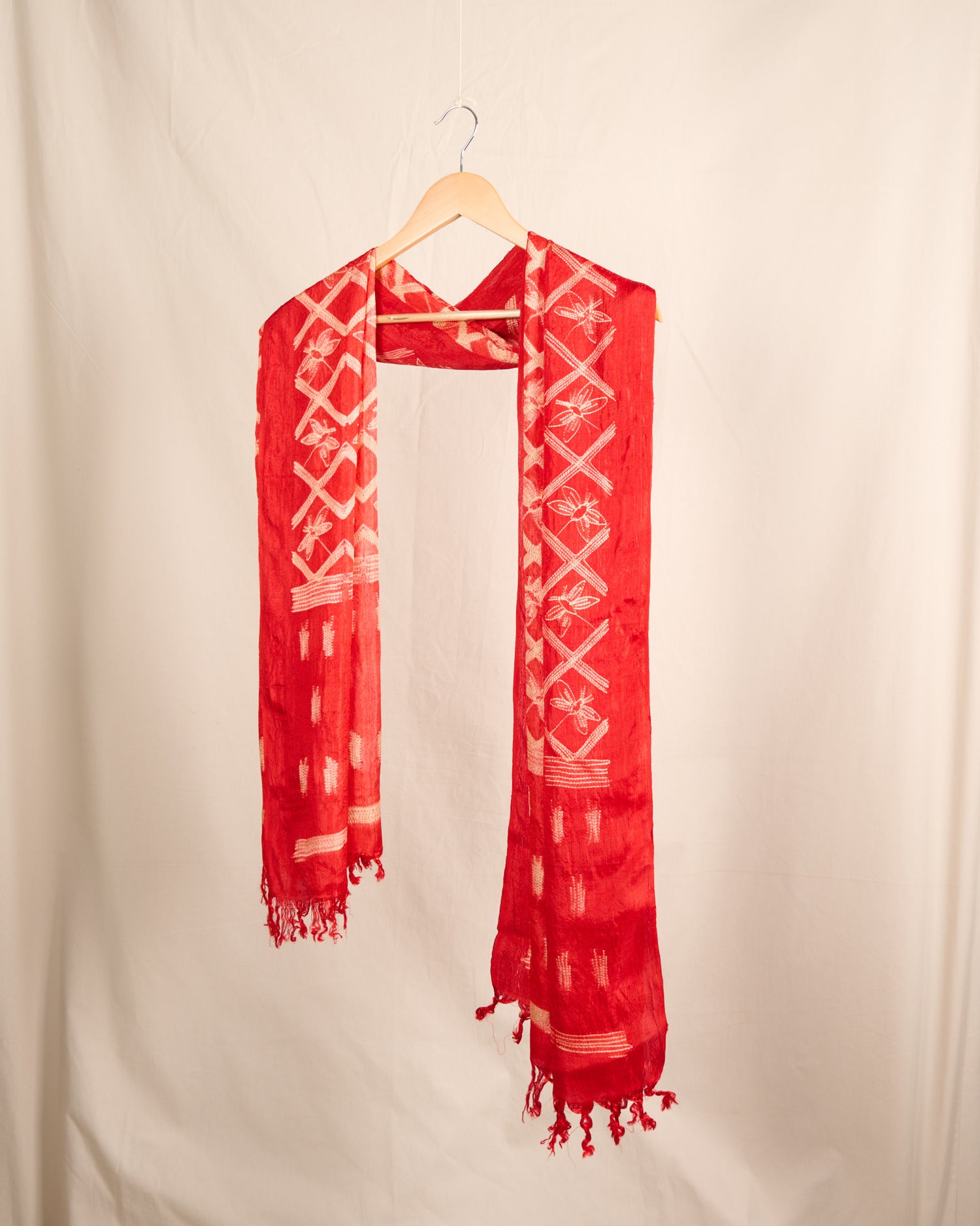 Munga Silk Stole Nui Shibori Print Red Colour Handloom Stole