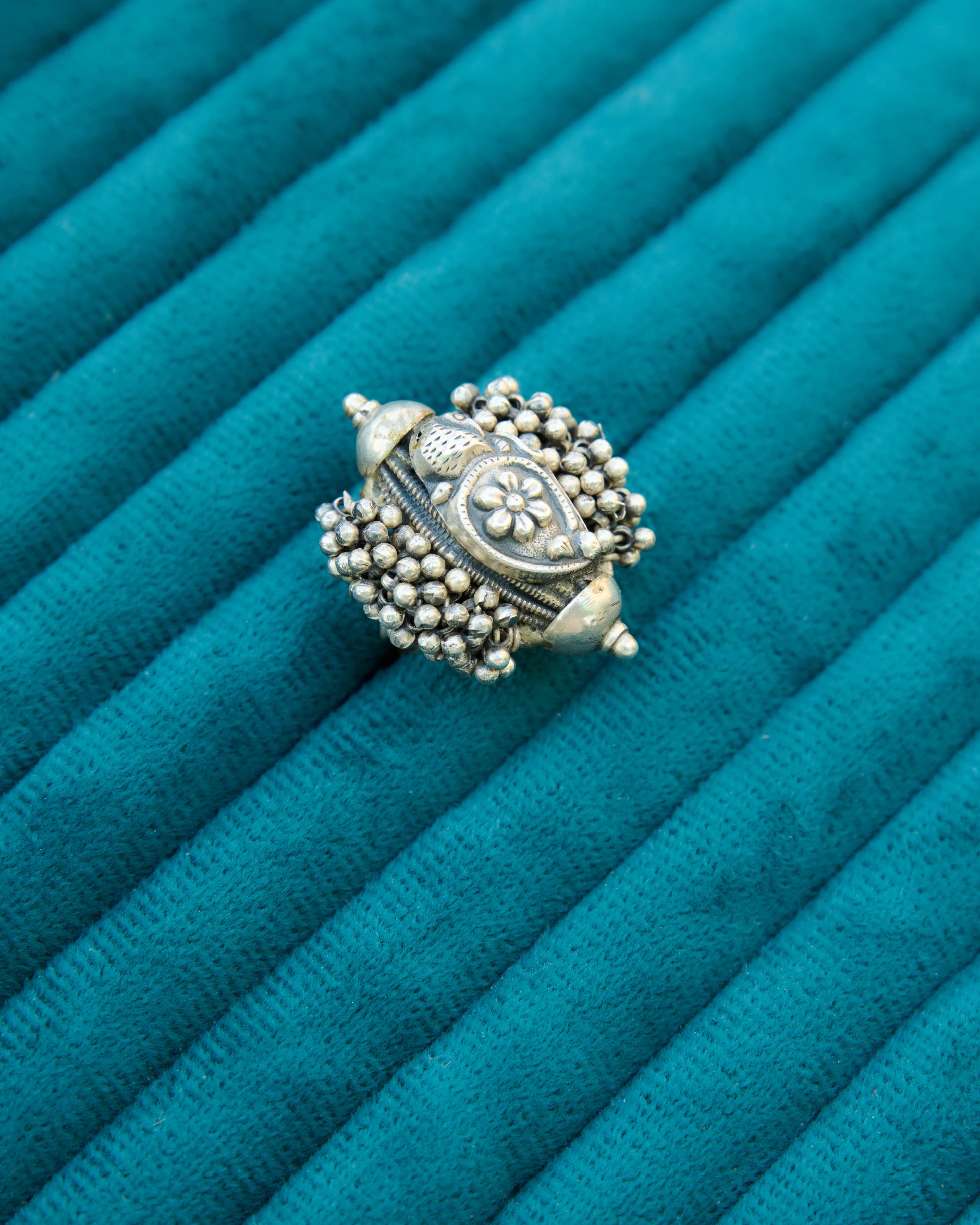 Mohur VIntage Silver Ring