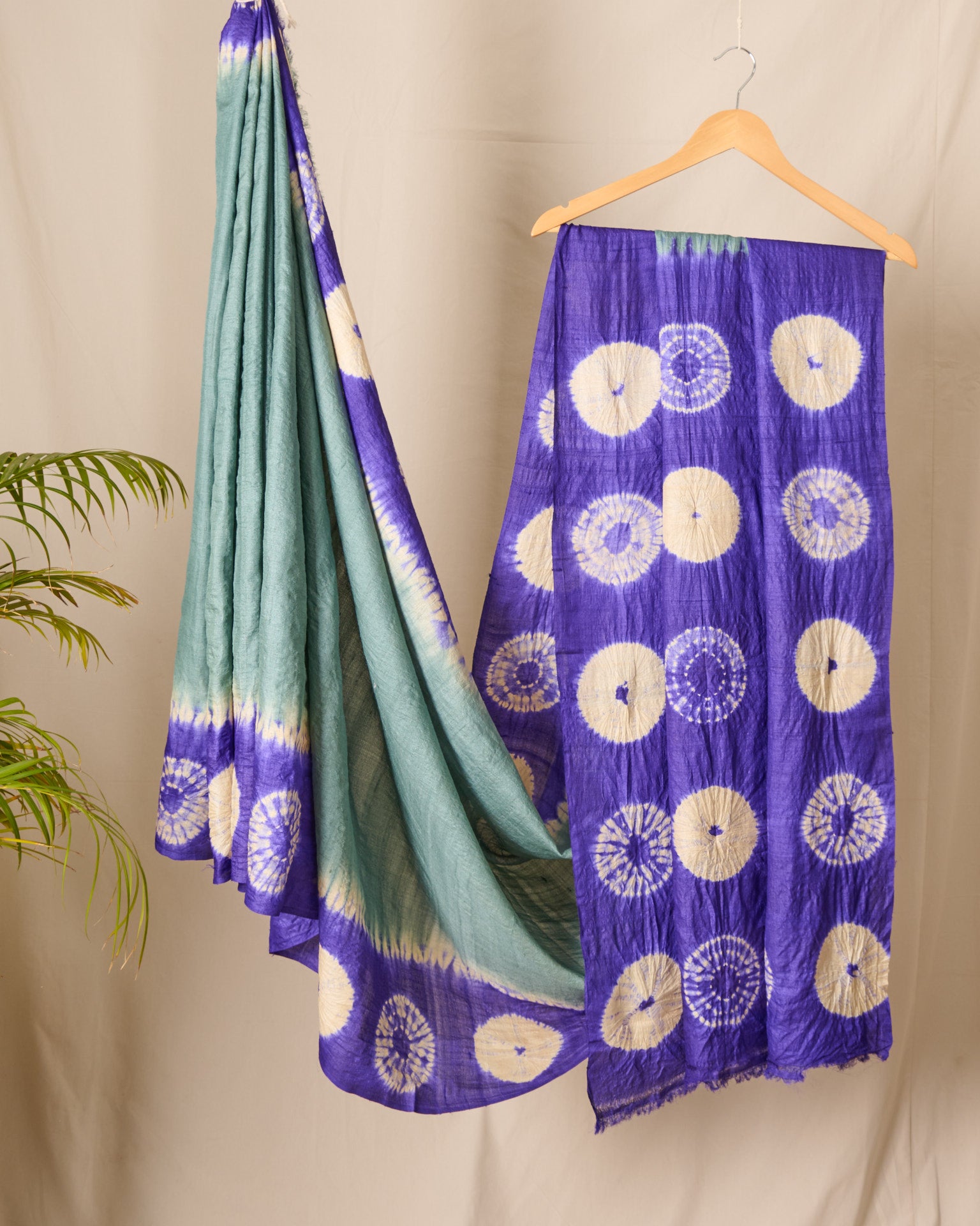 Shibori Tussar Silk Saree Handloom Saree Handcrafted Textile Made in India Grey Violet Colour
